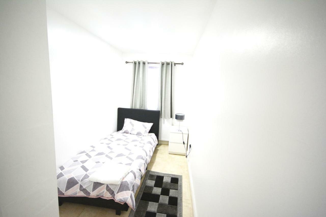London Zone 2 Three Bedroom Apartment Esterno foto