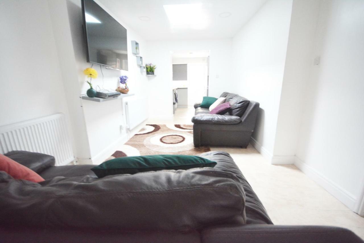 London Zone 2 Three Bedroom Apartment Esterno foto